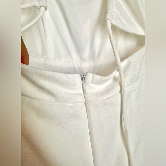 Lulus White Jumpsuit NWT - Picture 13 of 14